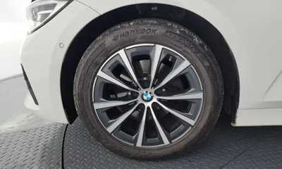 BMW 3-Series 2019, 83623 км, за 16279.38 USD