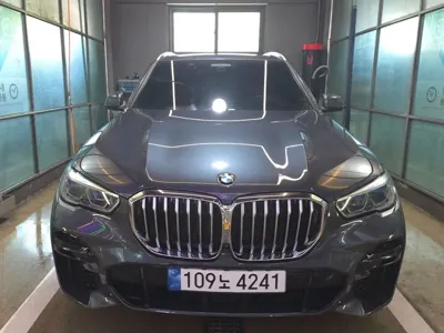 BMW X5 · 2022 год