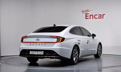 Hyundai Sonata 2022, 87178 км, за 12472.1 USD