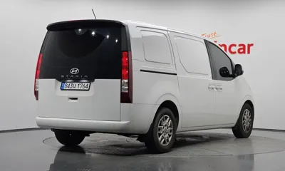 Hyundai Staria 2025, 20394 км, за 19218.25 USD