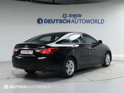 Hyundai Sonata 2012, 152670 км, за 2297.49 USD