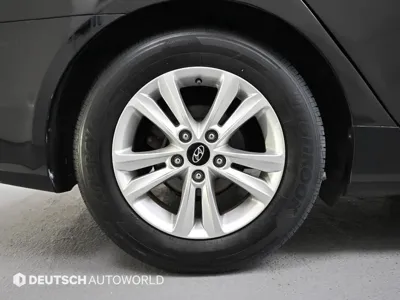 Hyundai Sonata 2012, 152670 км, за 2297.49 USD