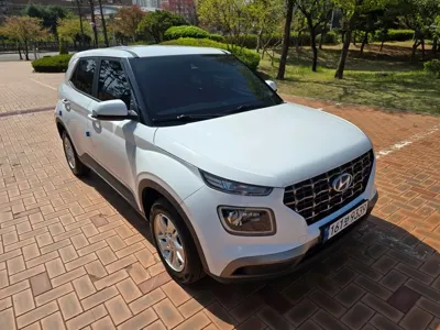 Hyundai Venue 2020, 75055 км, за 10108.97 USD