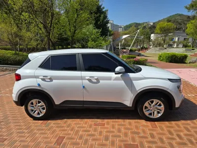 Hyundai Venue 2020, 75055 км, за 10108.97 USD