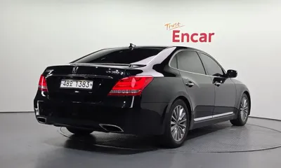 Hyundai Equus 2014, 216772 км, за 3282.13 USD