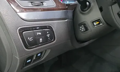 Hyundai Equus 2014, 216772 км, за 3282.13 USD - фото 14