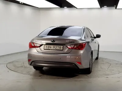 Hyundai Sonata 2014, 208405 км, за 2268.74 USD - фото 3