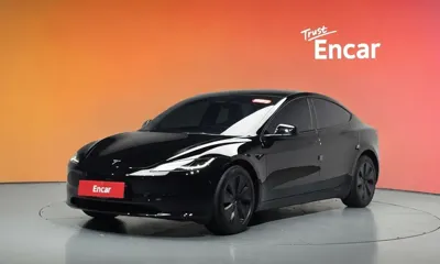 Tesla Model 3 · 2024 год