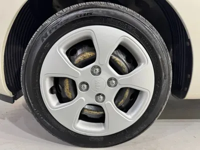 Kia Morning 2014, 176930 км, за 2146.76 USD