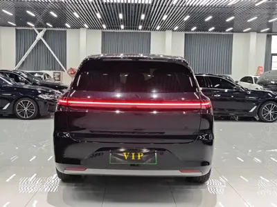 Li Auto Li L6 2024, 50000 км, за 24530.96 USD
