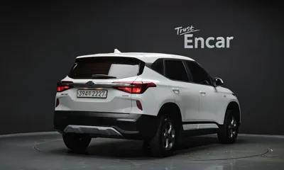 Kia Seltos 2022, 71189 км, за 11636.22 USD - фото 2