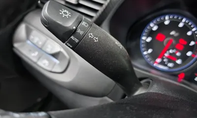 Hyundai Veloster 2019, 39292 км, за 13609.42 USD - фото 20