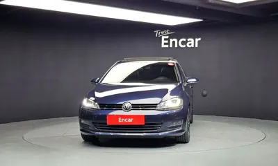 Volkswagen Golf 2016, 120567 км, за 5517.6 USD