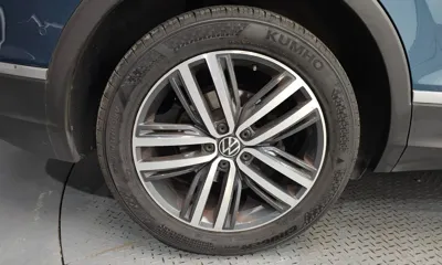 Volkswagen Tiguan 2022, 107678 км, за 18576.87 USD