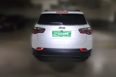 Jeep Compass 2017, 78100 км, за 5618 USD - фото 25
