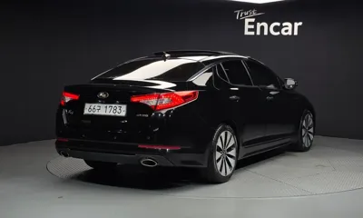 Kia K5 2011, 164003 км, за 2231.85 USD