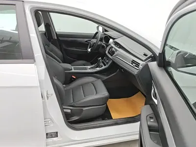 Geely Emgrand 2021, 9300 км, за 6224.13 USD - фото 8