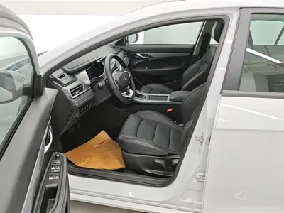 Geely Emgrand 2021, 9300 км, за 6224.13 USD - фото 9