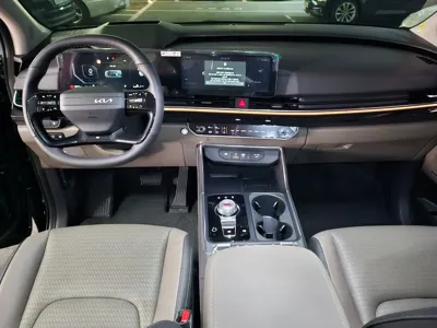 Kia Canival 2025, 6890 км, за 21237.8 USD - фото 7