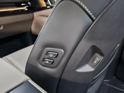 Kia Canival 2025, 6890 км, за 21237.8 USD - фото 12