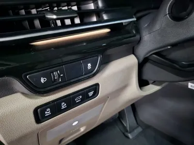 Kia Canival 2025, 6890 км, за 21237.8 USD - фото 16