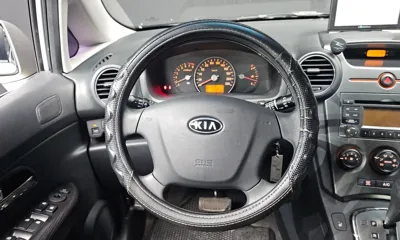 Kia Carens 2013, 174315 км, за 2297.49 USD - фото 13