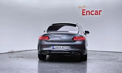 Mercedes-Benz C-Class 2018, 38155 км, за 13868.51 USD
