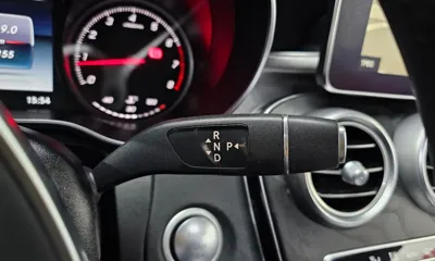 Mercedes-Benz C-Class 2018, 38155 км, за 13868.51 USD - фото 9