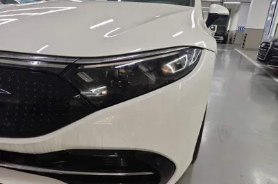 Mercedes-Benz EQS · 2022 год
