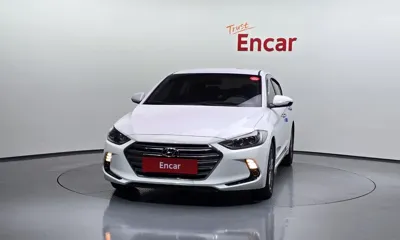 Hyundai Avante 2016, 121429 км, за 5894.03 USD