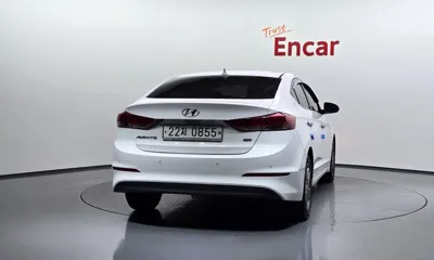 Hyundai Avante 2016, 121429 км, за 5894.03 USD