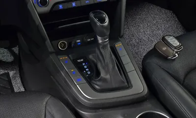 Hyundai Avante 2016, 121429 км, за 5894.03 USD - фото 9