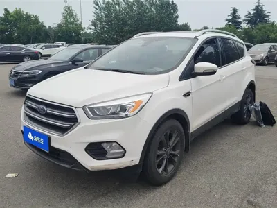 Ford Kuga · 2020 год