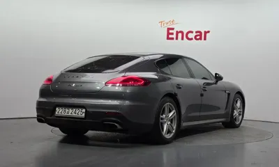Porsche Panamera 2014, 129026 км, за 12344.79 USD