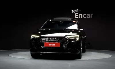 Audi e-tron 2022, 77055 км, за 32309.21 USD