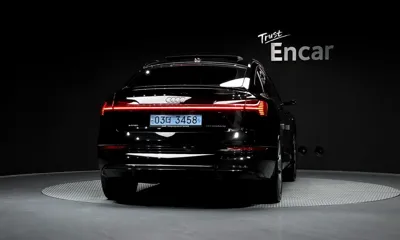 Audi e-tron 2022, 77055 км, за 32309.21 USD