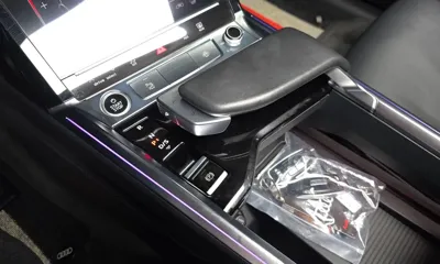 Audi e-tron 2022, 77055 км, за 32309.21 USD - фото 9