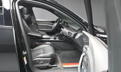 Audi e-tron 2022, 77055 км, за 32309.21 USD - фото 11
