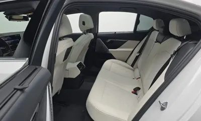BMW i5 2025, 5035 км, за 44965.21 USD - фото 12