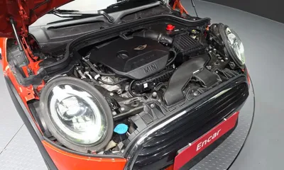 MINI Cooper 2019, 99282 км, за 6761.19 USD - фото 6