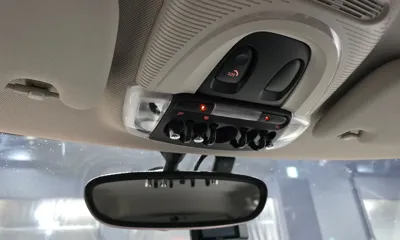 MINI Cooper 2019, 99282 км, за 6761.19 USD - фото 18