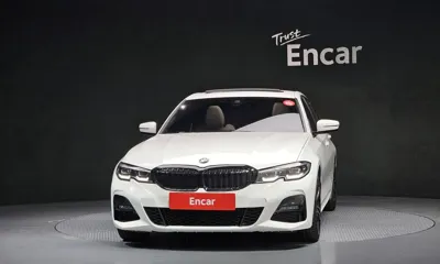 BMW 3-Series 2022, 54787 км, за 24028.12 USD