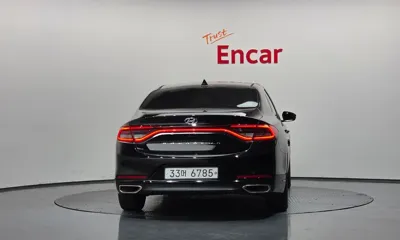 Hyundai Grandeur 2018, 119253 км, за 8205.33 USD