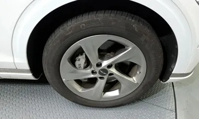 Genesis GV70 2025, 17915 км, за 39621.9 USD