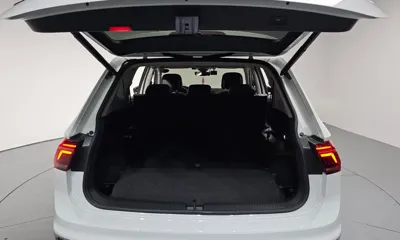 Volkswagen Tiguan 2023, 25673 км, за 20034.15 USD - фото 20