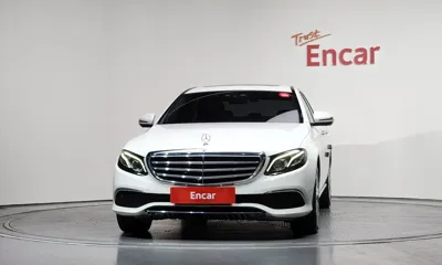 Mercedes-Benz E-Class 2018, 147135 км, за 12936.35 USD