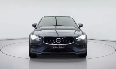 Volvo V60 2021, 94625 км, за 16930.38 USD