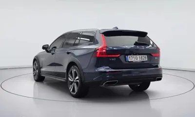 Volvo V60 2021, 94625 км, за 16930.38 USD
