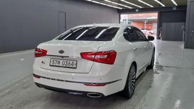 Kia K7 2015, 195915 км, за 4225.44 USD