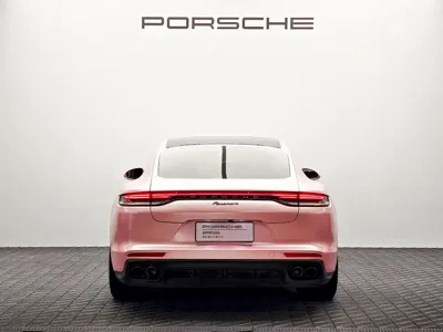 Porsche Panamera 2023, 31000 км, за 93611.52 USD